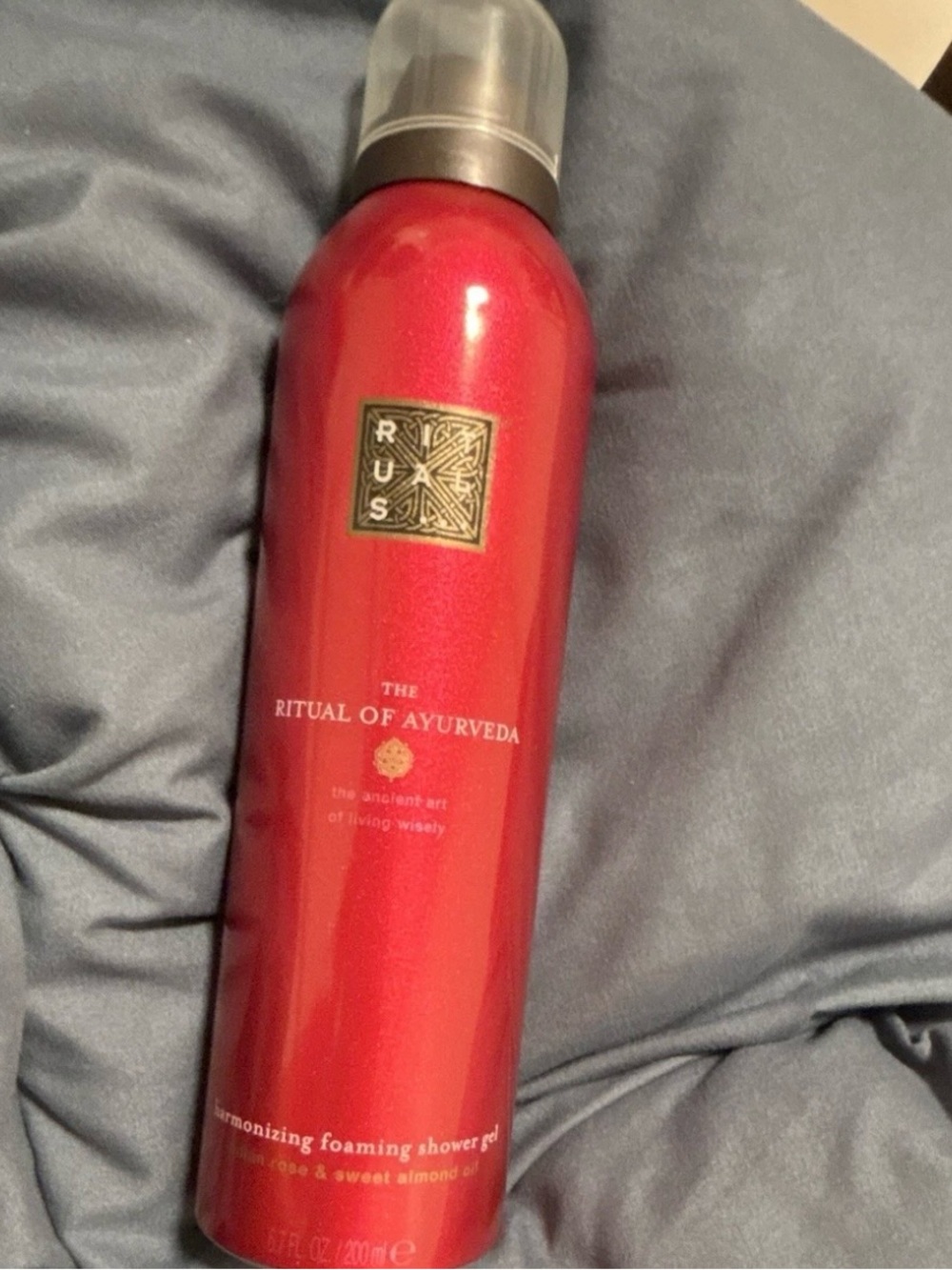 Ritual of Ayurveda Harmonizing Foaming Shower Gel - Red